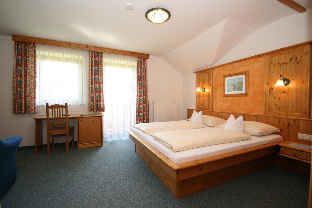 Hotel Cafe' Hermann Schladming Room photo